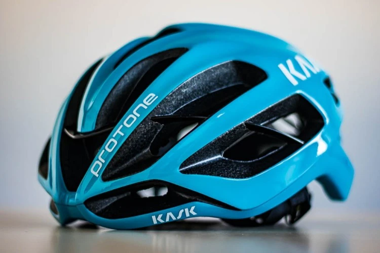 CASCO BICICLETA KASK PROTONE WG11 AZUL CLARO ORIGINAL 2 CASCO BICICLETA KASK PROTONE WG11 AZUL CLARO ORIGINAL - Imagen 2