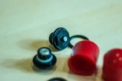 KIT PURGADORES AIRE PARA HORQUILLAS FOX 36/38/40 -Orbea Ventas kit purgadores aire para horquillas fox 1 2