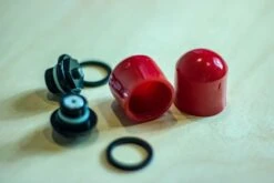 KIT PURGADORES AIRE PARA HORQUILLAS FOX 36/38/40 -Orbea Ventas kit purgadores aire para horquillas fox 1 3