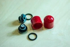 KIT PURGADORES AIRE PARA HORQUILLAS FOX 36/38/40 -Orbea Ventas kit purgadores aire para horquillas fox 1 4