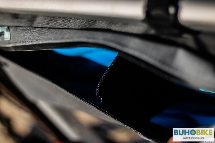 Shimano PRO BOLSA GRAVEL PERFORMANCE CUADRO 5.5L 6 Shimano PRO BOLSA GRAVEL PERFORMANCE CUADRO 5.5L - Imagen 6